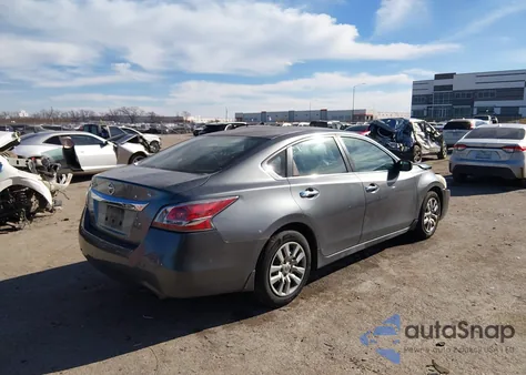 2015 Nissan Altima 2.5 S from USA, damaged, VIN 1N4AL3AP3FC267221